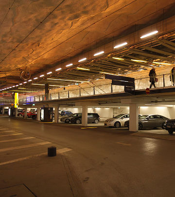 As novas luzes instaladas pela Iluminação Philips criam um ambiente único na garagem P-Hämppi