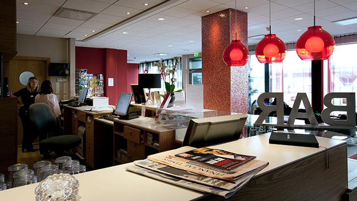 Imagem de luminárias UV-C Philips para a hotelaria