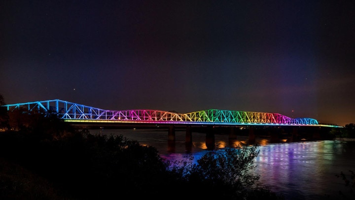 O ActiveSite disponibiliza uma gestão de conteúdos remota para a sua instalação de iluminação arquitetural Philips Color Kinetics