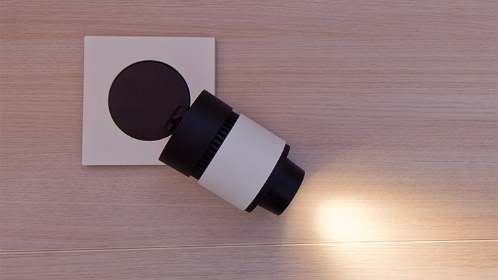 O projetor LED HealWell da Philips Lighting melhora a experiência do paciente com uma luz de leitura personalizada