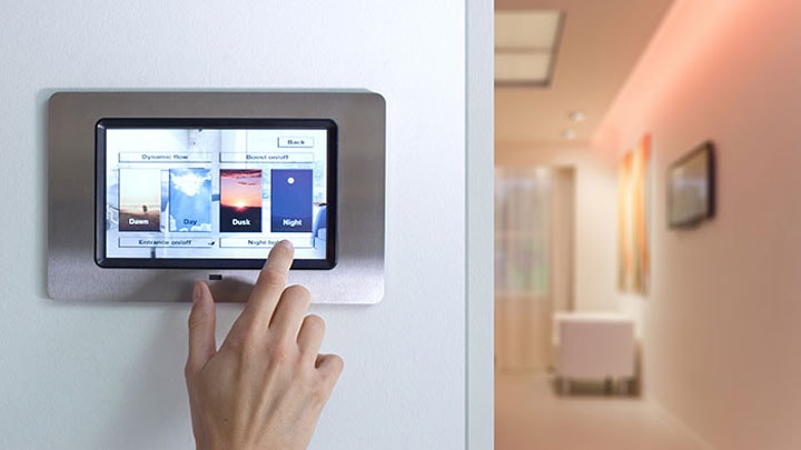 Tecnologia HealWell para um espaço de iluminação com melhor controlo