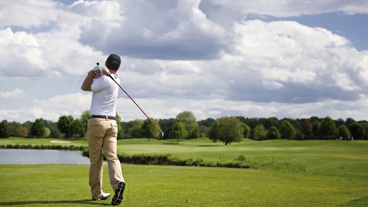 Iluminação de projeção LED para campos de golfe – iluminação de campos desportivos