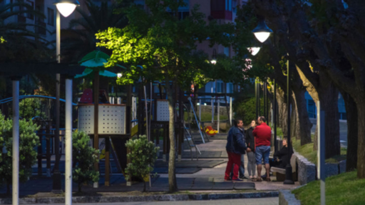 ESE Ribeira, Galiza. conectividade e iluminação urbana inteligente graças a CityTouch de Philips