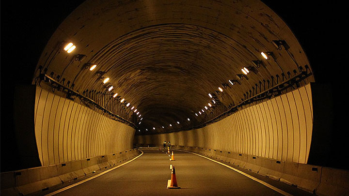 Caso prático túnel de Legorreta, iluminação LED, Philips Lighting, iluminação túneis, túnel, Guipúscoa, autoestrada A1, Vereação Foral de Guipúscoa, ClearFlood, UTE Miramon, luminárias LED, Lâmpadas LED