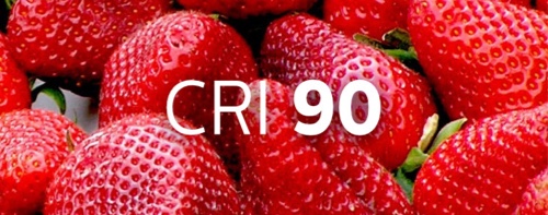 Taça de morangos que ilustra a intensidade da cor sob a iluminação de IRC de 90
