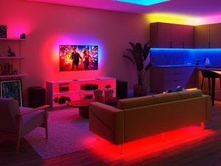 Exemplo de uma divisão com produtos Philips Smart Lighting utilizados para criar um ambiente adequado